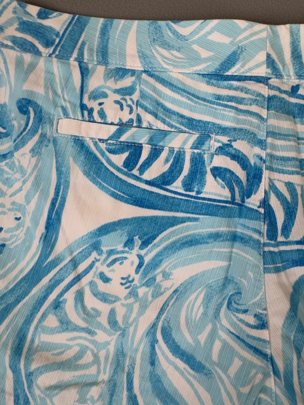 Lilly Pulitzer Buttercup Short. Size 8. - Picture 5 of 6